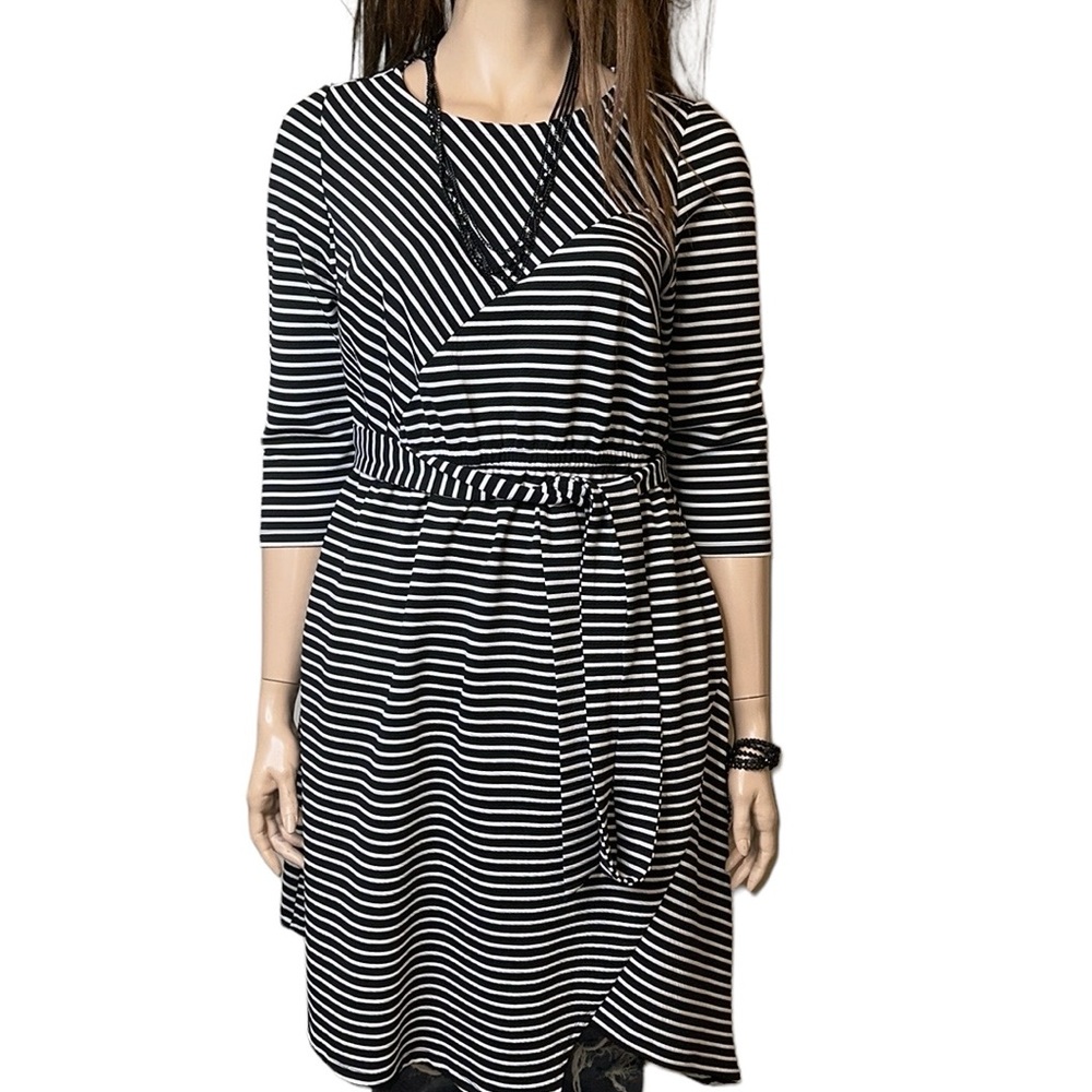 Lane Bryant Black and White Striped Asymmetrical Hem Dress Sz 18/20